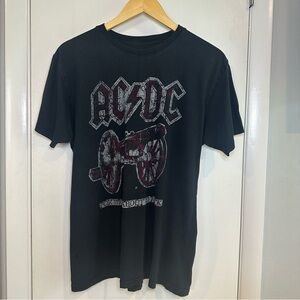 AC/DC Y2K Band T-Shirt. Black. Size: Medium.
100% Cotton.